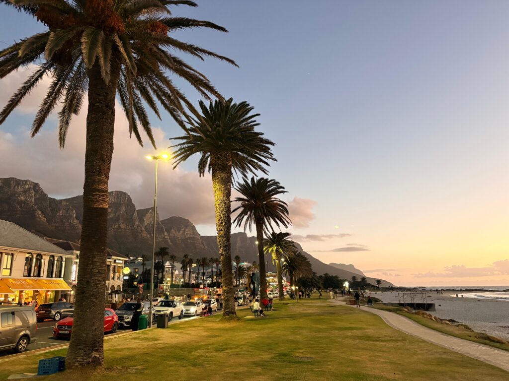 Restorative Justice Bildungsreise 2026 Ausflüge Camps Bay Strand